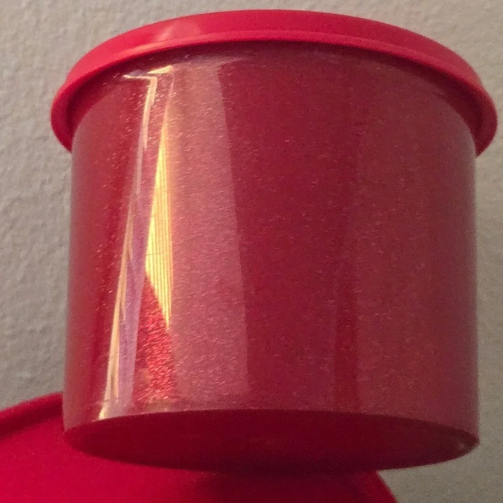 Tupperware Red Glitter Round Food Storage Containers Set of 3 700ml 440ml - Picture 9 of 9